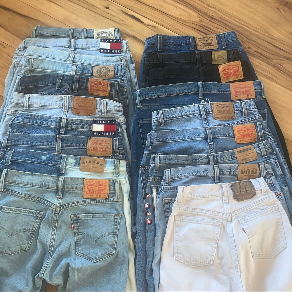 Lot of vintage boyfriend jeans.
